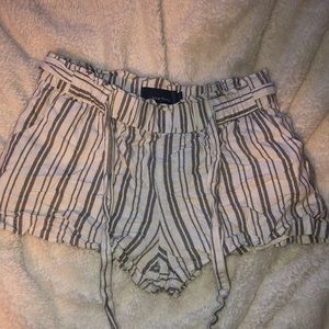 draw/tie shorts